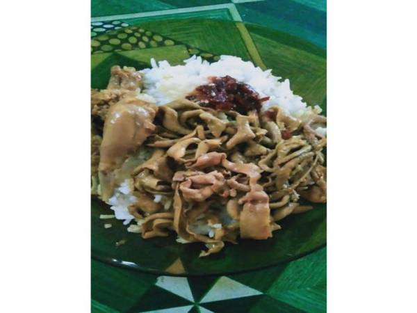 Gulai perut menjadi buruan masyarakat di Kelantan.