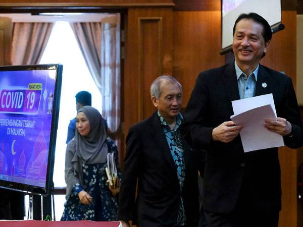 Ketua Pengarah Kesihatan, Datuk Dr Noor Hisham Abdullah hadir sidang media harian berkaitan jangkian Covid-19 di Kementerian Kesihatan hari ini. - Foto Bernama