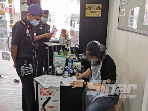 KPDNHEP Selangor melaksanakan Ops Catut 7.0 bagi memastikan pengusaha dandanan dan gunting rambut tidak menaikkan harga sesuka hati.