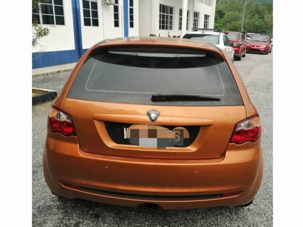 Kenderaan yang dilarikan suspek berjaya dikesan.