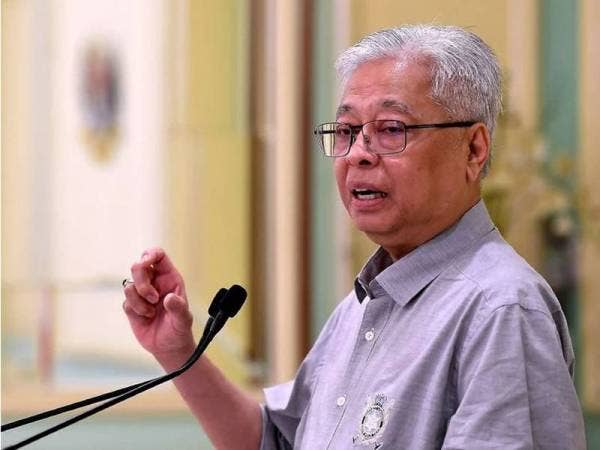 Ismail Sabri bercakap pada sidang media harian mengenai perkembangan terkini Perintah Kawalan Pergerakan Pemulihan (PKPP) di Bangunan Perdana Putra hari ini. - Foto Bernama