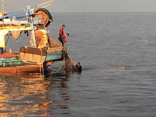 Mereka didapati melakukan kesalahan menangkap ikan di bawah 12 batu nautika.