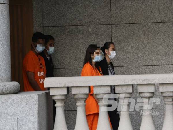 Dua individu merupakan pengarah syarikat direman bagi membantu siasatan kes tuntutan palsu kontrak promosi pengiklanan bernilai RM7 juta.