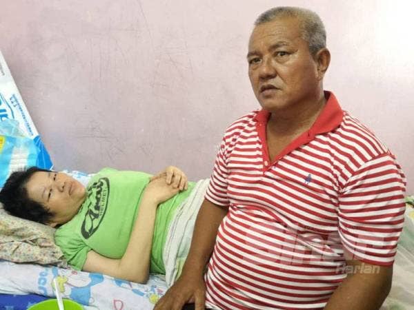 Chio Khiang berharap Ying Yen menjaga ibunya yang terlantar akibat penyakit strok.