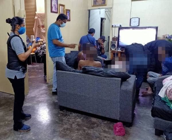 Lima ditahan dalam operasi yang dijalankan di Gelugor malam tadi.