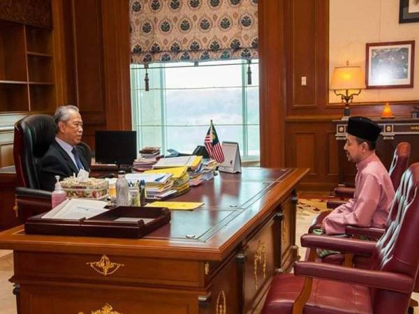 Luqman melakukan kunjungan hormat kepada Tan Sri Muhyiddin Yassin di Pejabat Perdana Menteri semalam.