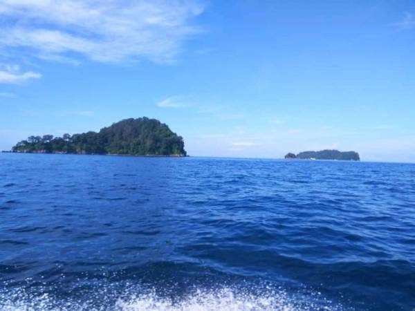 Seorang nelayan hilang di laut ketika menangkap ikan kira-kira 4.1 batu nautika utara Pulau Payar, Langkawi pada 15 Julai lepas.