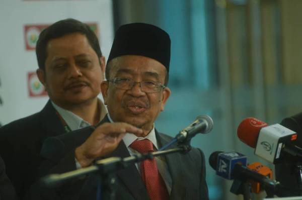 Phahrolrazi - Foto fail