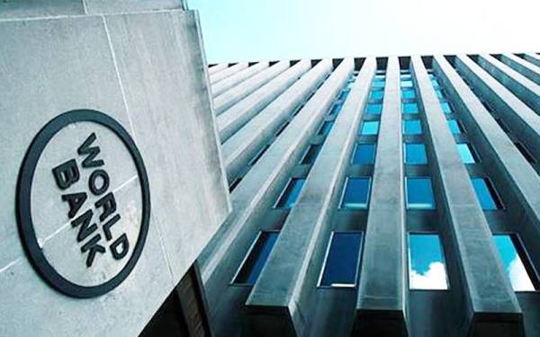 Pengarah Negara Bank Dunia bagi Brunei, Malaysia, Filipina, Thailand, Asia Timur dan Pasifik, Ndiamé Diop berkata, ekonomi Malaysia bergantung kepada asasnya yang kukuh.