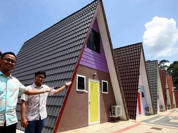 Konsep senibina Keukenhof dari Belanda menjadi tular hingga mendapat sambutan ramai. Foto: FB Chalet Latip D’Ayer Itam