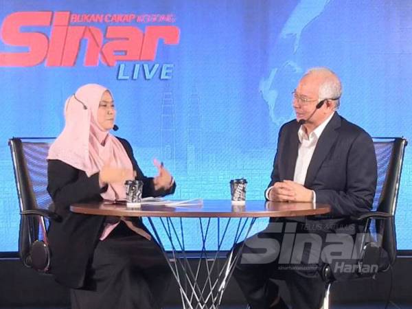 Najib pada program Sinar Live Apa Khabar Bossku? di Studio F di Kumpulan Karangkraf hari ini.