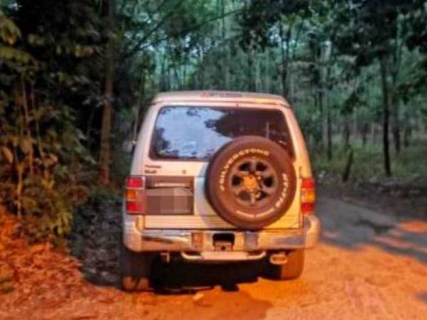 Kenderaan pacuan empat roda yang digunakan untuk menyeludup PATI.