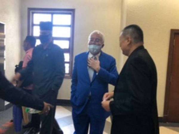 Najib hadir di Mahkamah Tinggi Kuala Lumpur hari ini bagi perbicaraan kes pindaan laporan audit 1MDB.