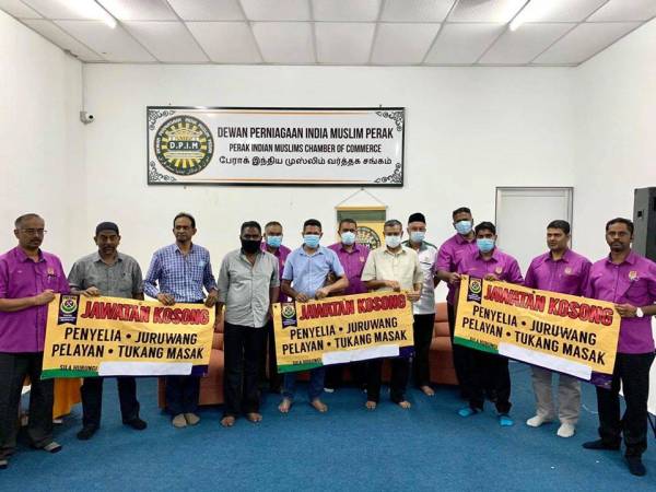 Sebahagian daripada ahli Presma di Perak yang turut sama menyediakan peluang pekerjaan kepada warga tempatan.