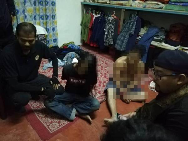 Dua individu disyaki penagih dadah ditahan dalam operasi bersepadu AADK di Felda Gedangsa, Hulu Selangor malam tadi. 