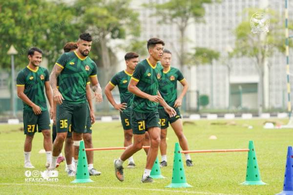Pemain Kedah giat menjalani latihan sebagai persiapan mengharungi saingan Liga-M yang dijadualkan bermula pada 28 Ogos ini. -Foto: FA Kedah