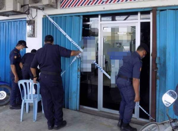 Sebuah premis ditutup dan barangannya disita dalam operasi berkenaan.