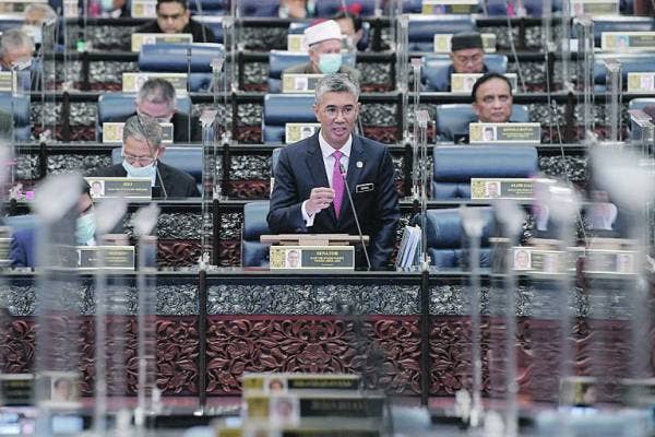 Tengku Zafrul ketika sesi penggulungan di Dewan Rakyat