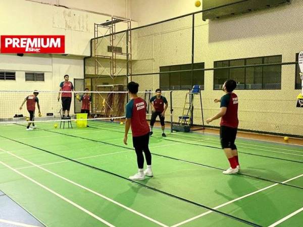 Pemain Perak Bison giat menjalani latihan sebagai persiapan mengharungi saingan STL 2020 musim ini.