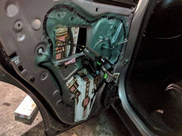 Prosedur ketat pusat pemeriksaan keselamatan dan rondaan aktif di dalam negara disebabkan Covid-19 telah mendorong sindiket pasaran gelap untuk mencari idea di luar kotak untuk melakukan kegiatan jenayah mereka.