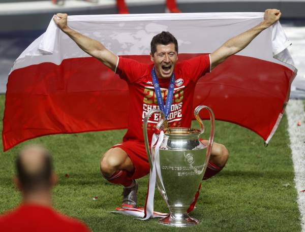 Lewandowski melabuh tirai musim ini dengan menjulang kejuaraan Liga Juara-Juara bersama Bayern Munich Ogos lalu.