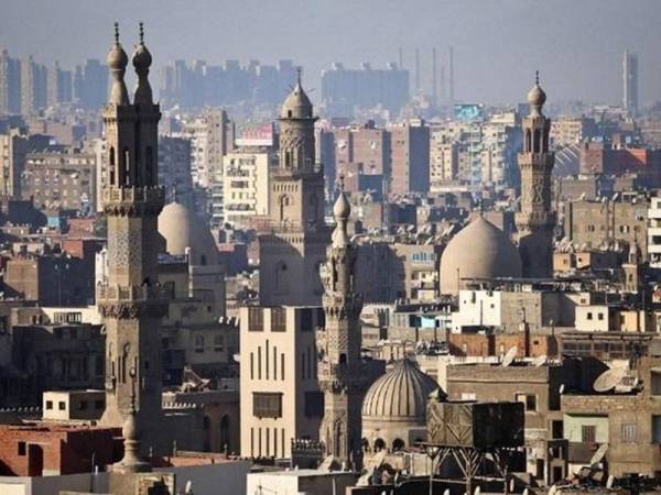 Mesir turut mendapat bantuan kewangan hasil kemurahan Arab Saudi. - Foto AFP