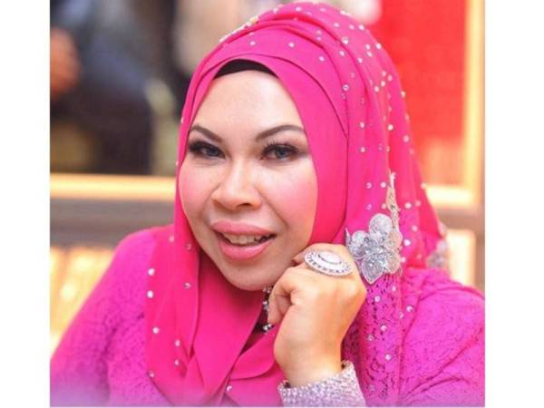 Datuk Seri Vida sebelum ini pernah menjadi penaja TRW.
