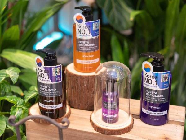 Rangkaian produk penjagaan rambut KUNDAL dihasilkan daripada ekstrak bahan semula jadi.