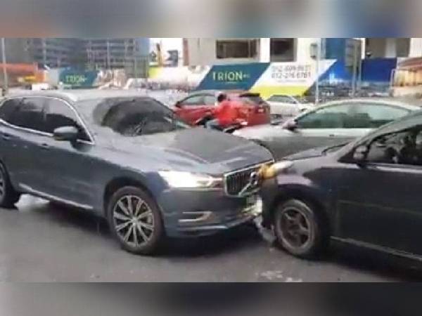 Rakaman kemalangan yang tular di media sosial sejak semalam.