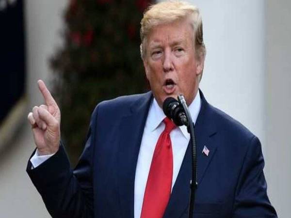 Trump meminta Raja Arab Saudi berunding dengan negara Teluk yang lain bagi mengatasi pertikaian berkaitan Israel di rantau Arab. - Foto AFP