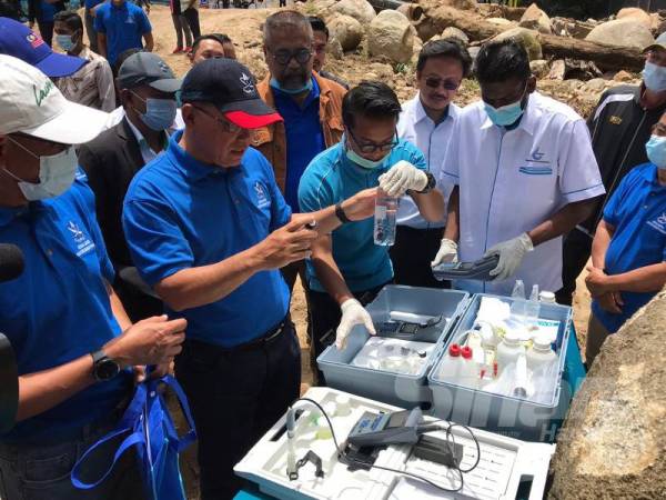 Wan Rosdy berpuas hati dengan keadaan semasa air Sungai Ichat yang kini berada pada tahap satu berbanding sangat tercemar pada tahap empat sebelum ini. 