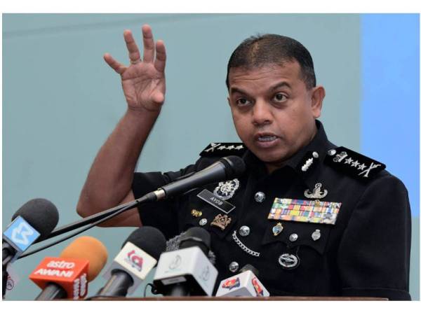 Ayob Khan Mydin Pitchay - Foto fail Bernama