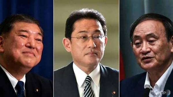 Tiga tokoh bersaing bagi merebut jawatan ketua Parti Liberal Demokratik sekali gus bakal menjadi Perdana Menteri Jepun iaitu Ketua Setiausaha Kabinet, Yoshihide Suga, (kanan), bekas Menteri Luar, Fumio Kishida (tengah) dan mantan Menteri Pertahanan, Shigeru Ishiba. - Foto AFP