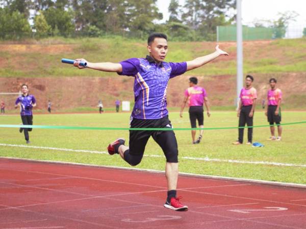 Pelajar Fakulti Farmasi UC, Syed Mohd Ridzuan Rafle menamatkan lariannya di NPSC Ke-11 2018.