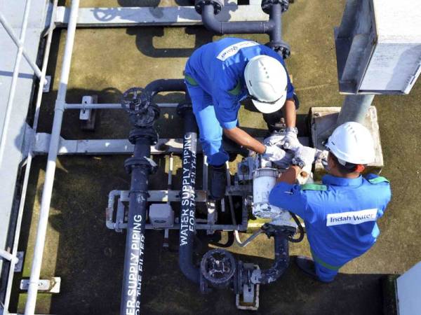 Loji-loji rawatan kumbahan IWK beroperasi tanpa henti 24 jam sehari, tujuh hari seminggu dan 365 hari setahun.