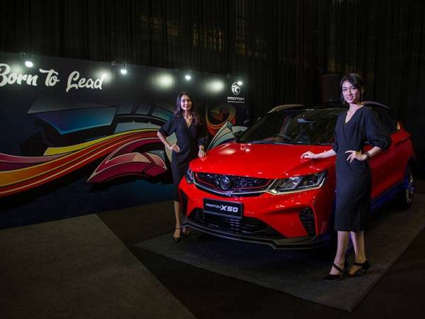 Proton Holdings Bhd (Proton) secara rasmi mengesahkan bahawa Kenderaan Utiliti Sukan (SUV) Segmen-B Premium menggunakan nama X50 dan menetapkan sasaran penjualan konservatif sebanyak 4,000 unit tahun ini semasa Majlis Pratonton Media SUV tersebut di sini hari ini.