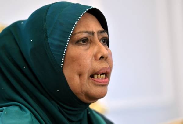 Manis Buka Mohd Darah ketika temuramah eksklusif bersama Bernama sempena Pilihan Raya Negeri (PRN) Sabah. -Foto Bernama