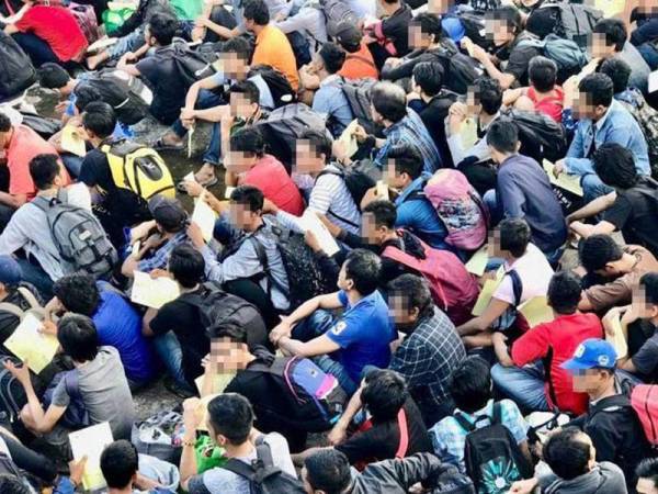 MKN Sabah mengusir pulang 400 pendatang Filipina melalui Pelabuhan Sandakan hari ini. Gambar hiasan.