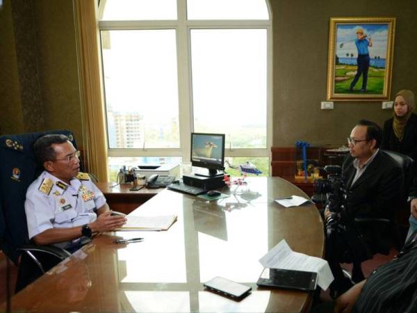 Dalam wawancara bersama Sinar Ahad minggu ini, Mohd Zubil turut memperincikan fungsi dan tugas APMM yang baru sahaja berusia 15 tahun, masih muda berbanding agensi penguatkuasaan lain.