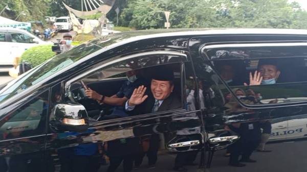 Beberapa ADUN daripada GRS hadir di Istana Negeri Sabah untuk Majlis Istiadat Angkat Sumpah Ketua Menteri baharu pagi ini. 