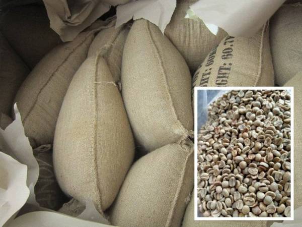 320 guni mengandungi biji kopi arabica dari Papua New Guinea dirampas. Sebanyak 19,200 kg biji kopi Arabica dirampas.