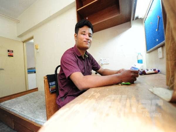 Muhammad Izzulhaq gembira kerana dapat menyambung pelajaran di USM.