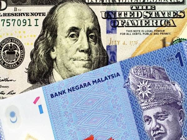 Ringgit mengukuh pada sesi awal urus niaga pagi ini berbanding dolar AS berikutan meningkatnya risiko yang menjuruskan kepada aktiviti penjualan dolar. Foto 123RF