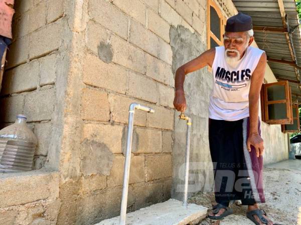 Ismail mengharapkan masalah air penduduk di Kampung Tok Puchong, Kedai Buloh dapat diselesaikan dengan cepat.