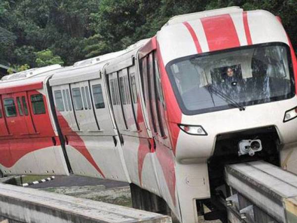 Perkhidmatan KL Monorail terganggu susulan workcar yang terkandas ketika memasuki depoh pada jam 4.35 pagi tadi.