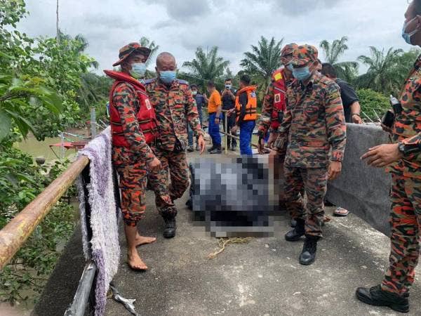 Mayat mangsa ditemui di sekitar Kelanang kira-kira jam 10.45 pagi tadi. 