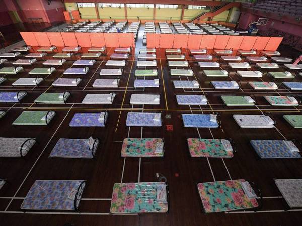 Kompleks Sukan Sandakan kini sedia menerima pesakit COVID-19 yang stabil berikutan peningkatan jumlah jangkitan di daerah tersebut hari ini.