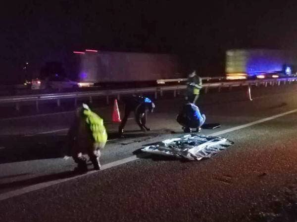 Mangsa dipercayai dilanggar oleh kenderaan yang tidak dapat dikenal pasti.