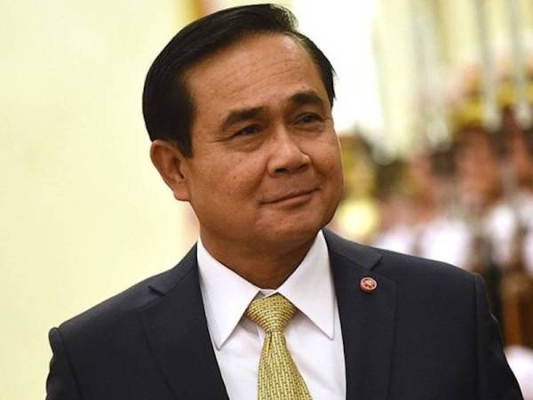 Perdana Menteri Thailand, Prayut Chan-O-cha didesak para penunjuk perasaan supaya meletakkan jawatan selepas beliau menang dalam pilihan raya pada tahun lalu. - AFP
