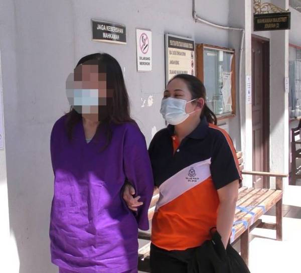 Suspek wanita dibawa ke Mahkamah Majistret Ipoh bagi mendapatkan perintah reman hari ini.
